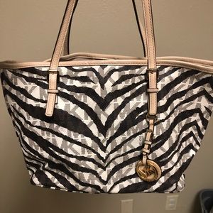 Michael kors small tote
